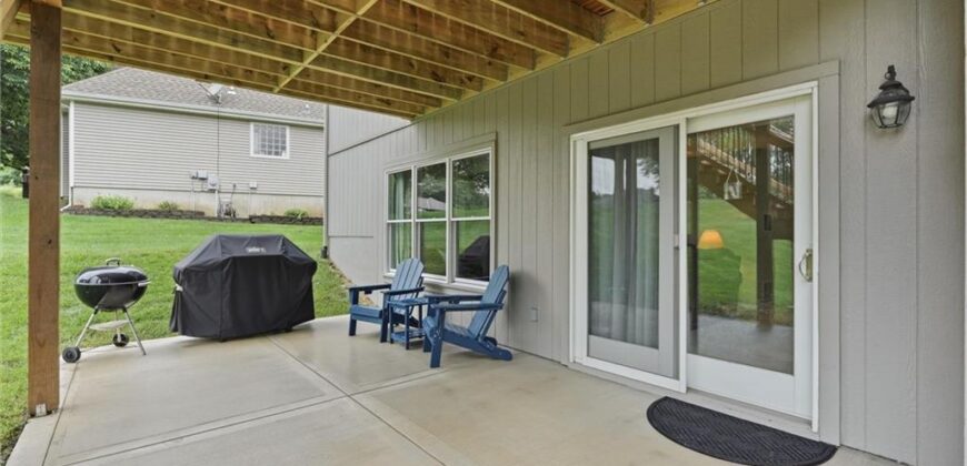 905 NE 100th Court, Kansas City, MO 64155