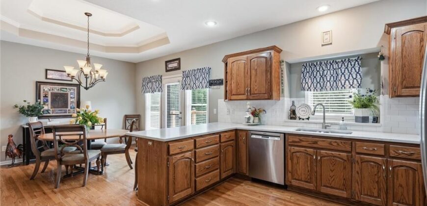 905 NE 100th Court, Kansas City, MO 64155