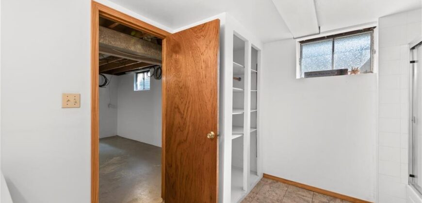 1630 NE 48th Terrace, Kansas City, MO 64118