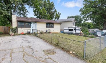 1212 44th Street, Kansas City, MO 64116