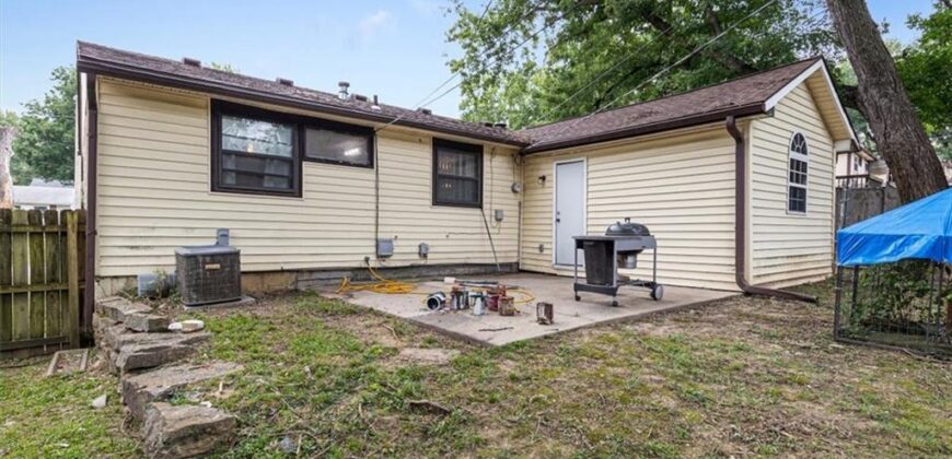 1212 44th Street, Kansas City, MO 64116