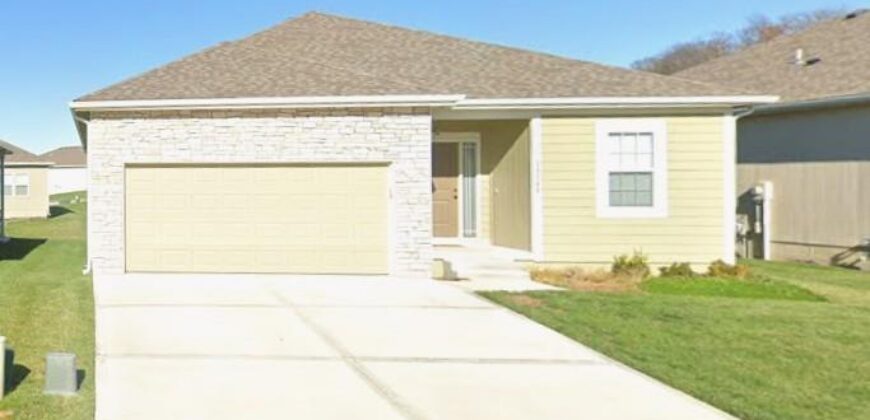 15348 Jessica Street, Parkville, MO 64152