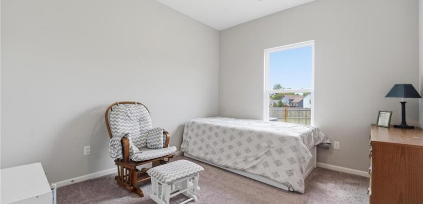 12322 N Pomona Avenue, Kansas City, MO 64163