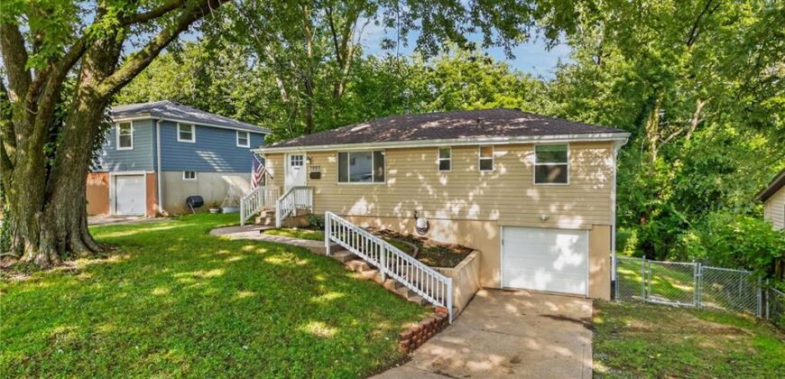 7007 N Pennsylvania Avenue, Kansas City, MO 64118