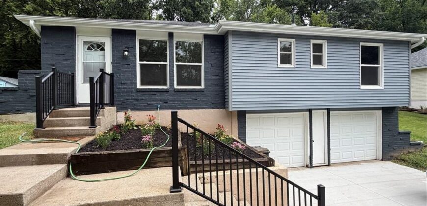 9310 NW 68th Street, Parkville, MO 64152