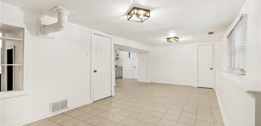 413 NW 88th Terrace, Kansas City, MO 64155