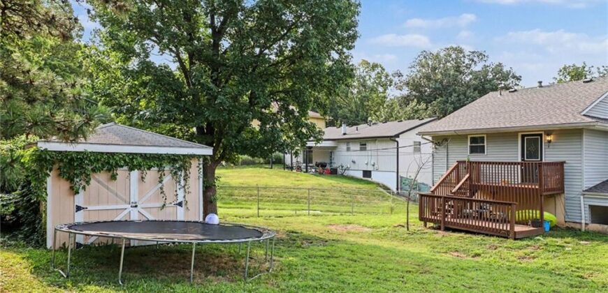 5604 NE 50th Street, Kansas City, MO 64119