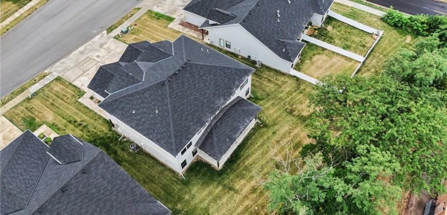 206 Walker Street, Smithville, MO 64089
