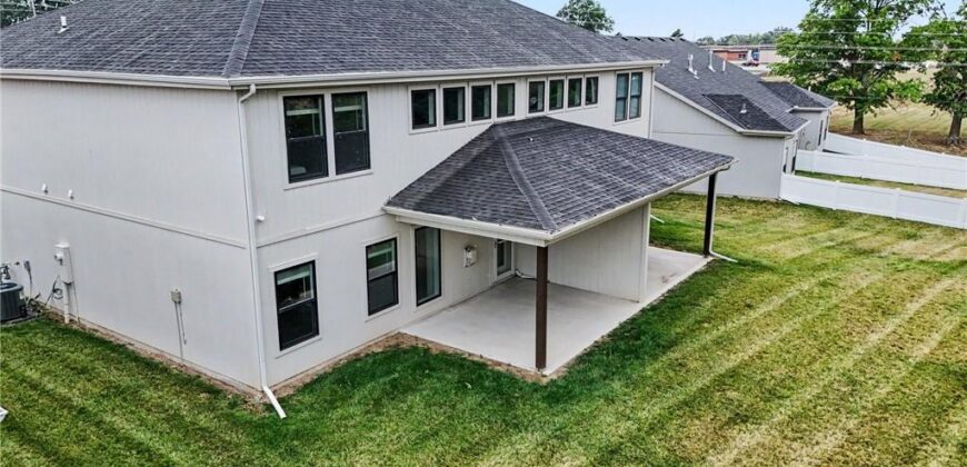 206 Walker Street, Smithville, MO 64089