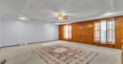 7001 N Highland Avenue, Kansas City, MO 64118