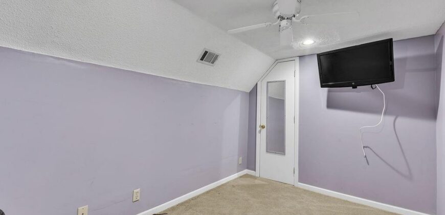 7001 N Highland Avenue, Kansas City, MO 64118
