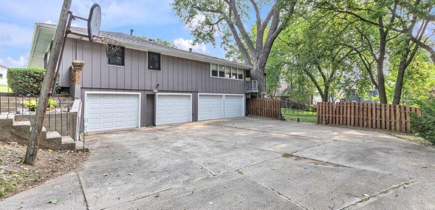 7001 N Highland Avenue, Kansas City, MO 64118