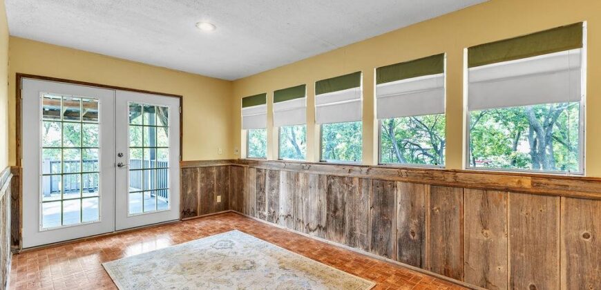 7001 N Highland Avenue, Kansas City, MO 64118