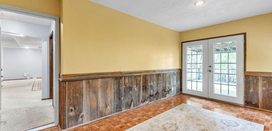 7001 N Highland Avenue, Kansas City, MO 64118