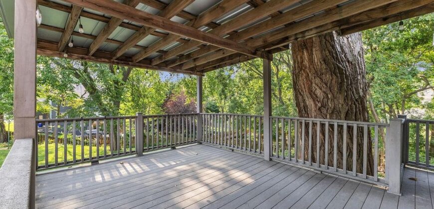 7001 N Highland Avenue, Kansas City, MO 64118