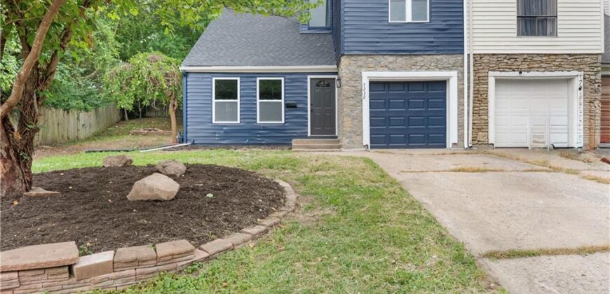 7232 N Monroe Avenue, Gladstone, MO 64119