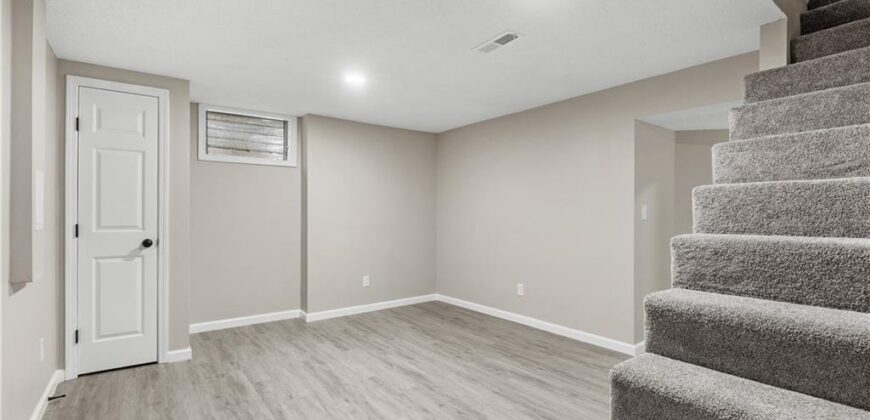 7232 N Monroe Avenue, Gladstone, MO 64119
