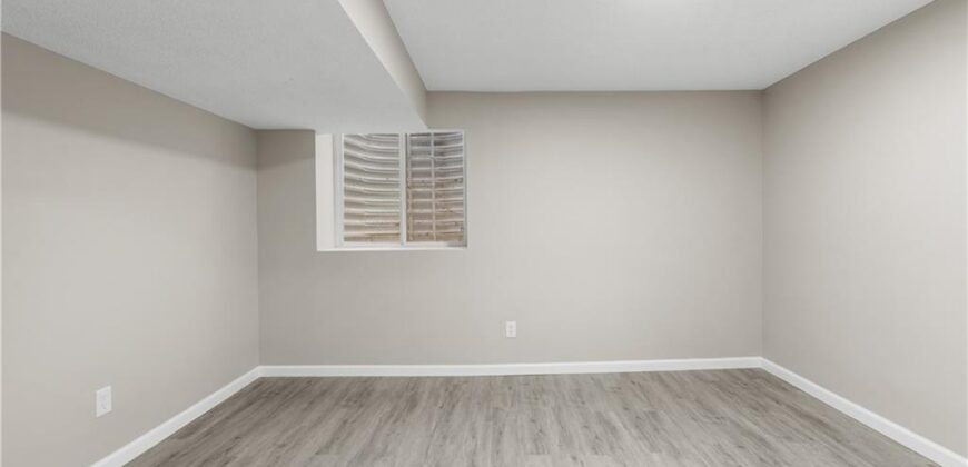 7232 N Monroe Avenue, Gladstone, MO 64119