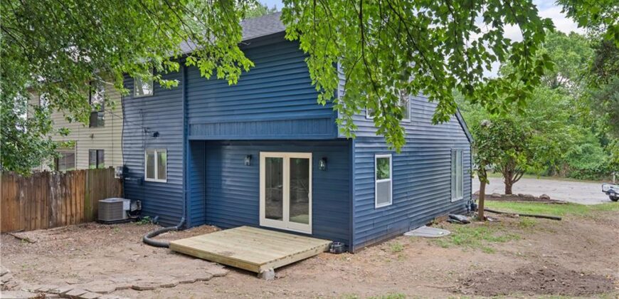 7232 N Monroe Avenue, Gladstone, MO 64119