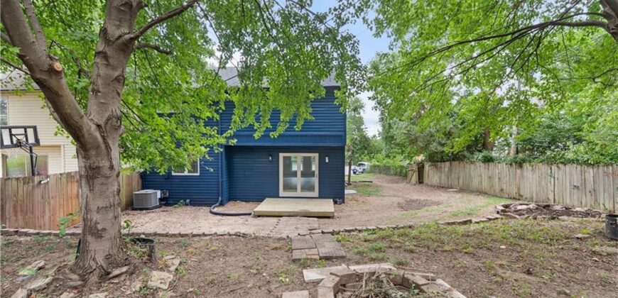 7232 N Monroe Avenue, Gladstone, MO 64119
