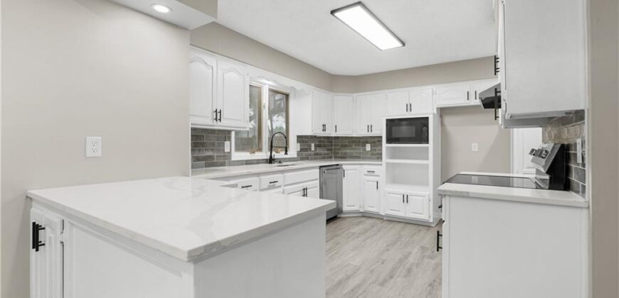 7232 N Monroe Avenue, Gladstone, MO 64119