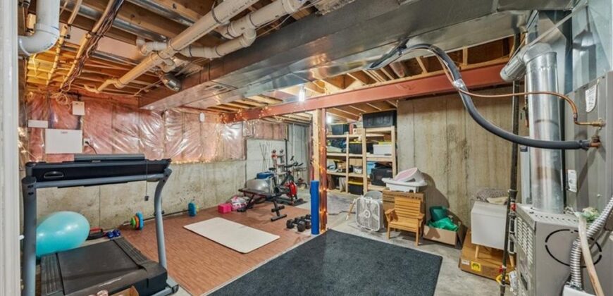 3901 NW Old Stagecoach Road, Kansas City, MO 64154