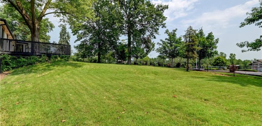 8717 Old Stagecoach Road, Kansas City, MO 64154