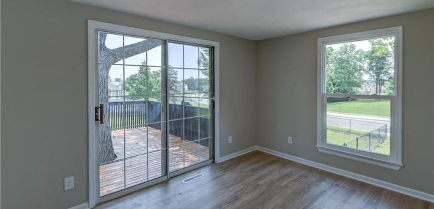 8717 Old Stagecoach Road, Kansas City, MO 64154