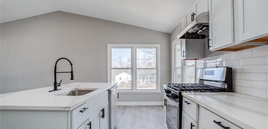 12911 NW Porter Road, Kansas City, MO 64152