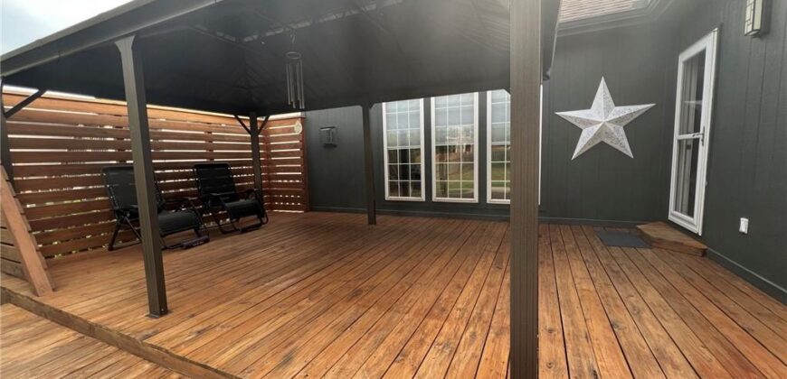 901 Chisam Road, Kearney, MO 64060
