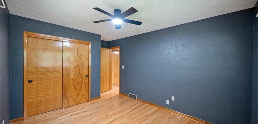 1601 77th Street, Kansas City, MO 64118