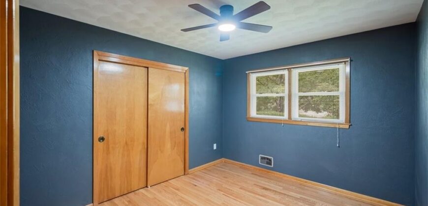 1601 77th Street, Kansas City, MO 64118