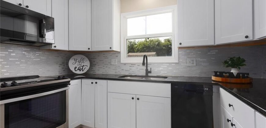 7801 NE San Rafael Drive, Kansas City, MO 64119