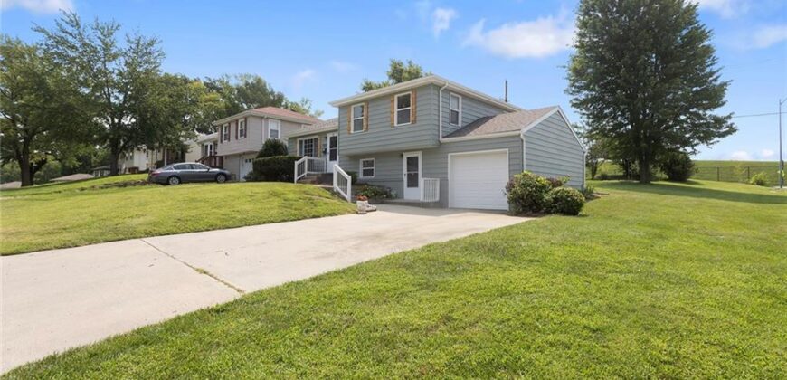 7801 NE San Rafael Drive, Kansas City, MO 64119