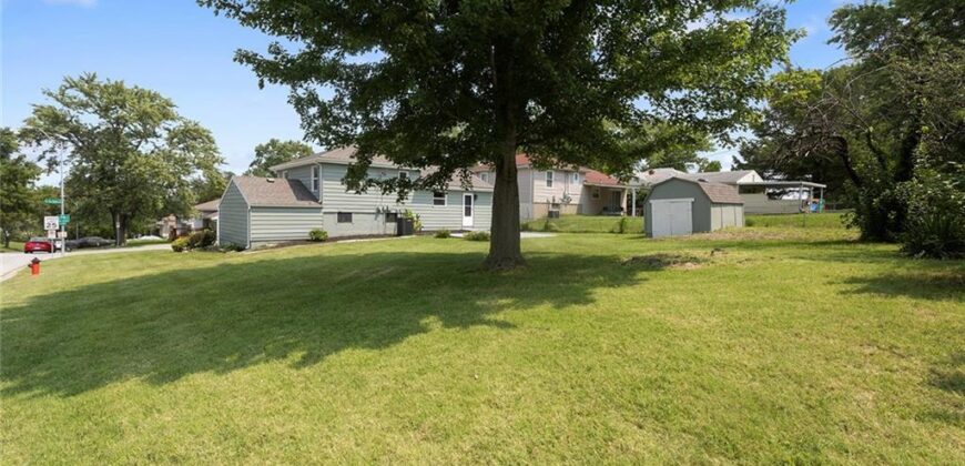 7801 NE San Rafael Drive, Kansas City, MO 64119