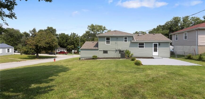 7801 NE San Rafael Drive, Kansas City, MO 64119