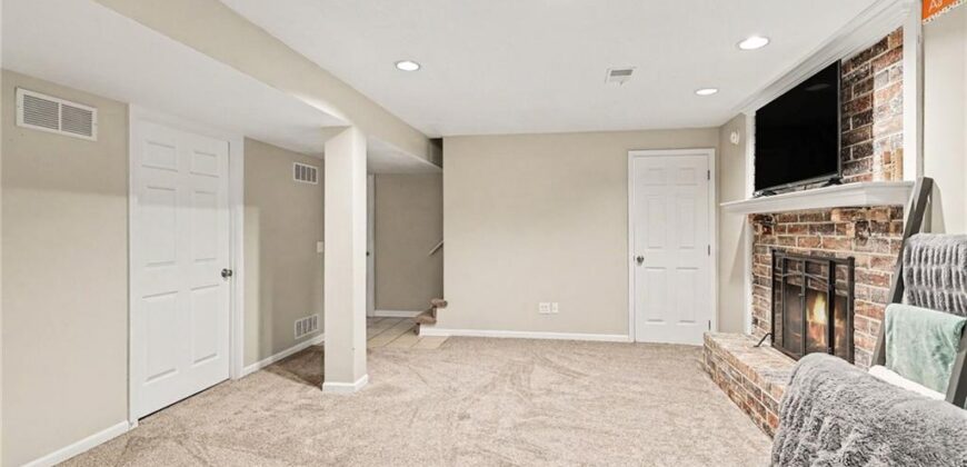7013 N Winan Avenue, Kansas City, MO 64152