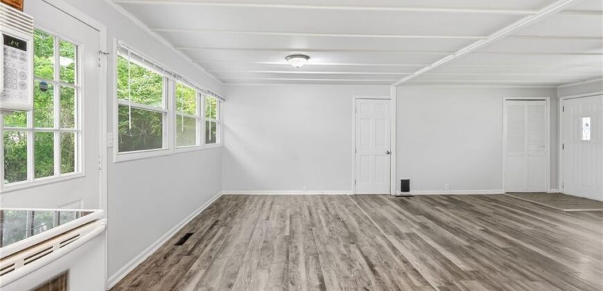 6108 N Charlotte Street, Kansas City, MO 64118