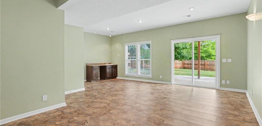 1408 NE 196TH Court, Smithville, MO 64089