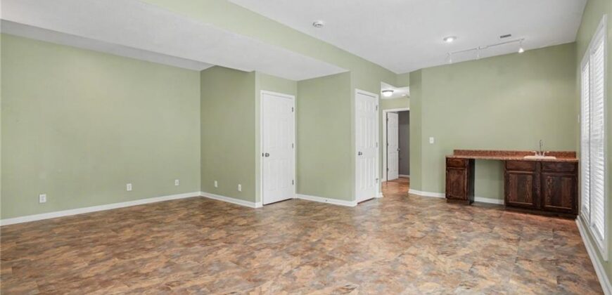1408 NE 196TH Court, Smithville, MO 64089