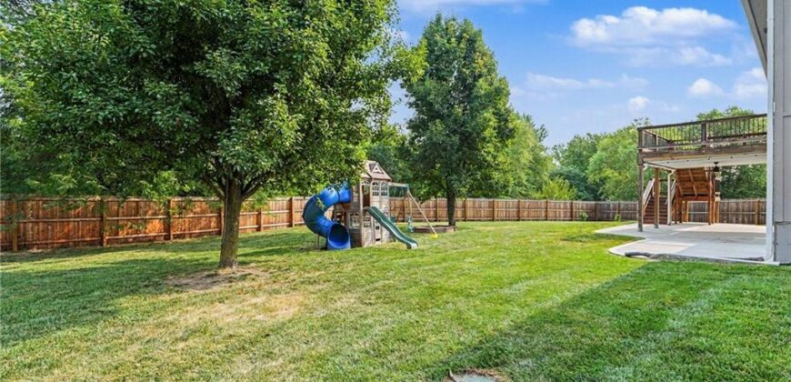 1408 NE 196TH Court, Smithville, MO 64089