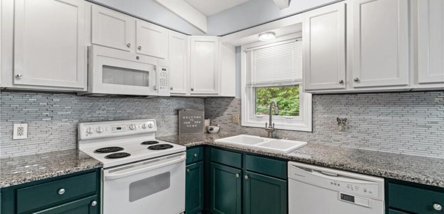 6104 N Euclid Avenue, Gladstone, MO 64118