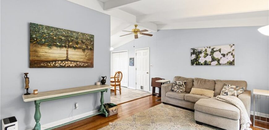 6104 N Euclid Avenue, Gladstone, MO 64118