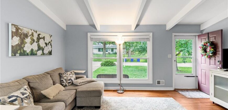 6104 N Euclid Avenue, Gladstone, MO 64118