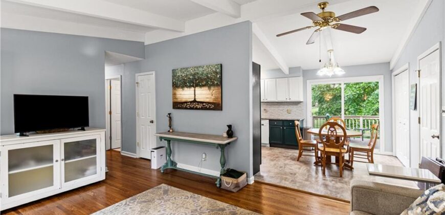 6104 N Euclid Avenue, Gladstone, MO 64118