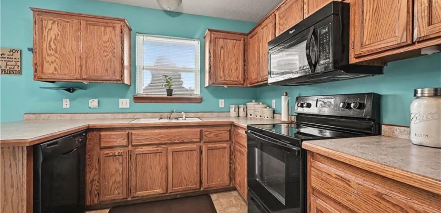 18713 Primrose Street, Smithville, MO 64089