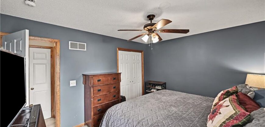 18713 Primrose Street, Smithville, MO 64089