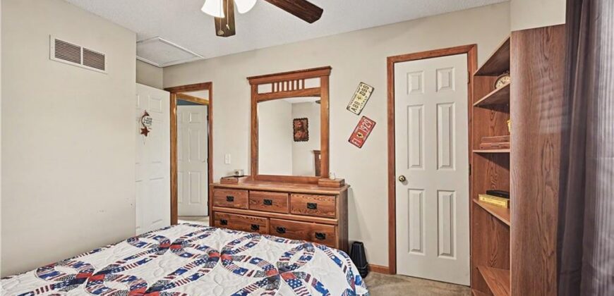18713 Primrose Street, Smithville, MO 64089