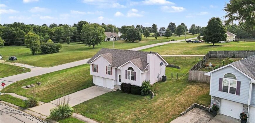 18713 Primrose Street, Smithville, MO 64089