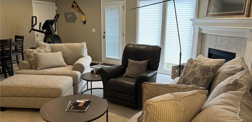 1306 NW 74TH Place, Kansas City, MO 64118